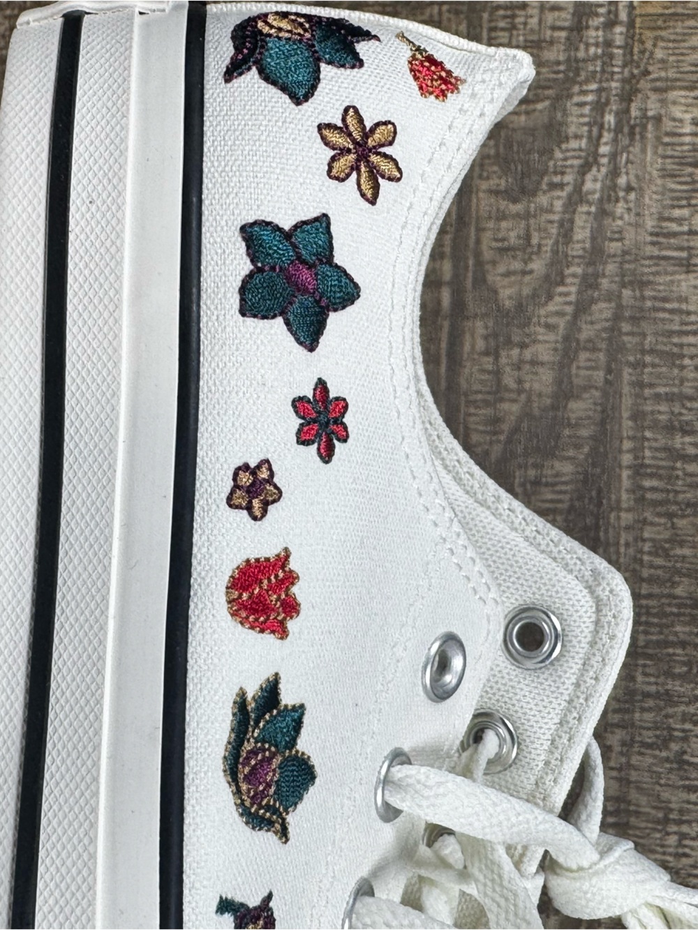 Converse ALL STAR CHUCK TAYLOR Krem Floral Sneakers W9.5 NWOT - Picture 2 of 15